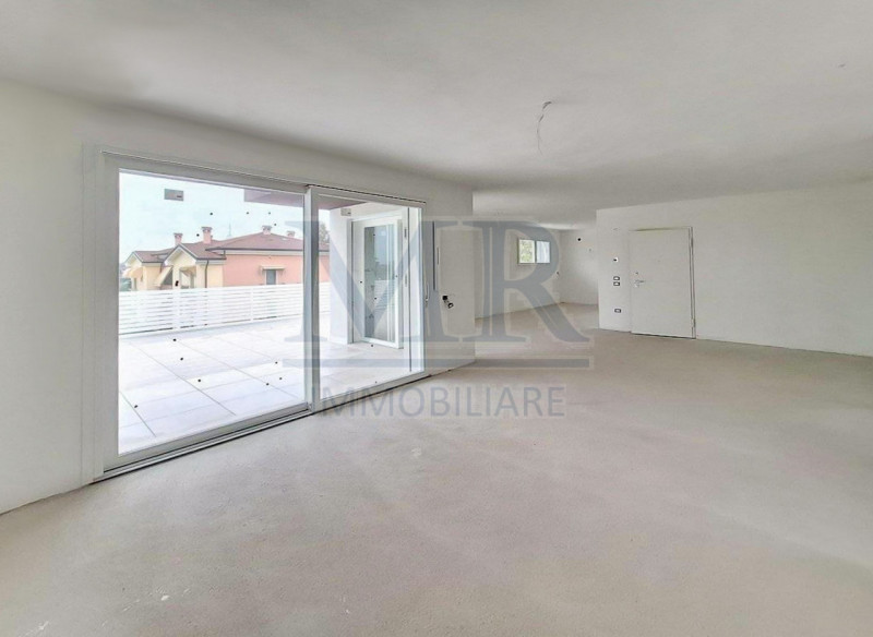 MONTEGROTTO TERME - Rif.: MR116C8
ATTICO  - AMPIO SOGGIORNO -  CL. ENERG. "A4"

In stupenda zona ...