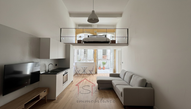 Proponiamo in vendita un appartamento trilocale di circa 80 mq situato nell’esclusivo e ricercato...