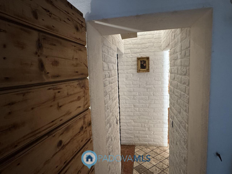 Immobile in esclusiva al Gruppo Padova MLS
Voltabrusegana. Se amate la tranquillità e allo stesso...