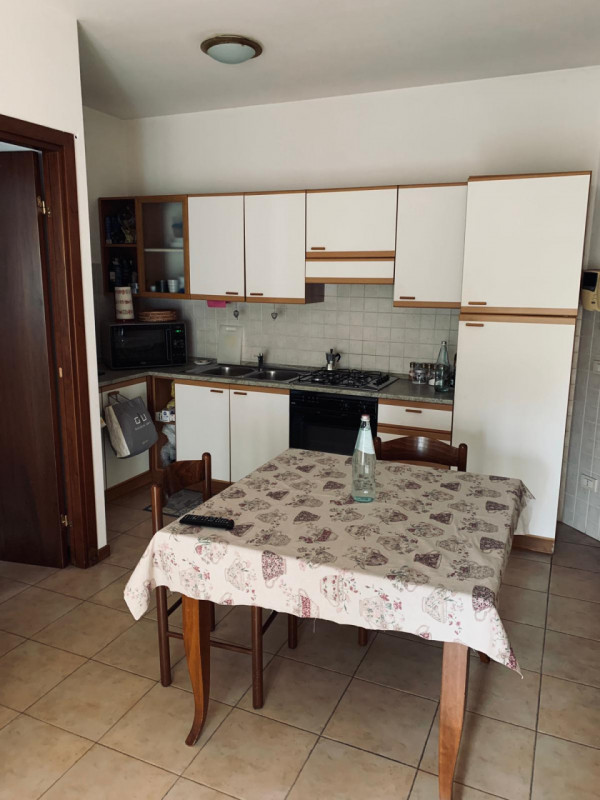 Santorso (zona Timonchio)- Miniappartamento in affitto - 500€/mese

>>> verranno prese in carico ...