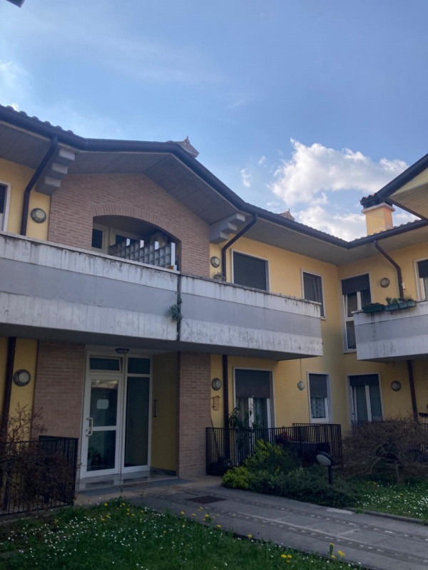 Santorso (zona Timonchio)- Miniappartamento in affitto - 500€/mese

>>> verranno prese in carico ...