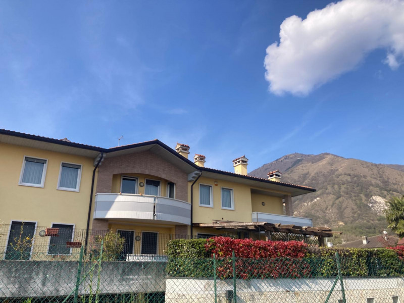 Santorso (zona Timonchio)- Miniappartamento in affitto - 500€/mese

>>> verranno prese in carico ...