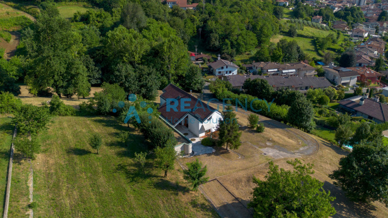 ARZIGNANO - Zona Castello

Siete una coppia o una famiglia di quattro persone? Desiderate vivere ...