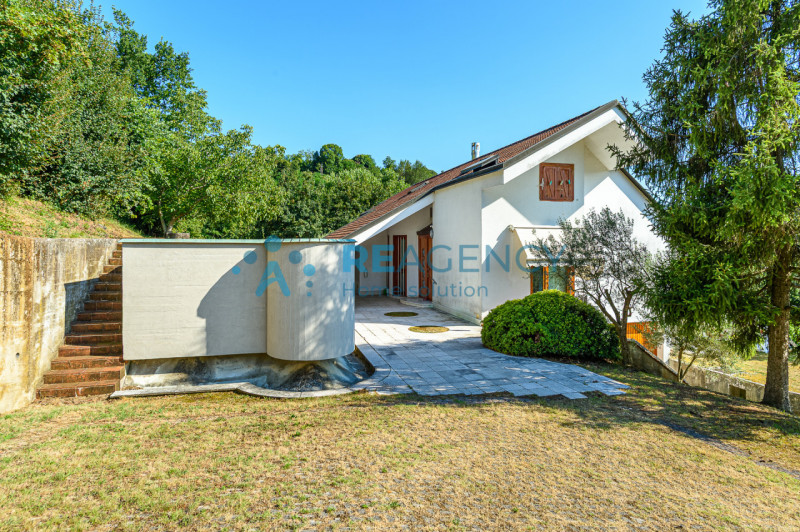 ARZIGNANO - Zona Castello

Siete una coppia o una famiglia di quattro persone? Desiderate vivere ...