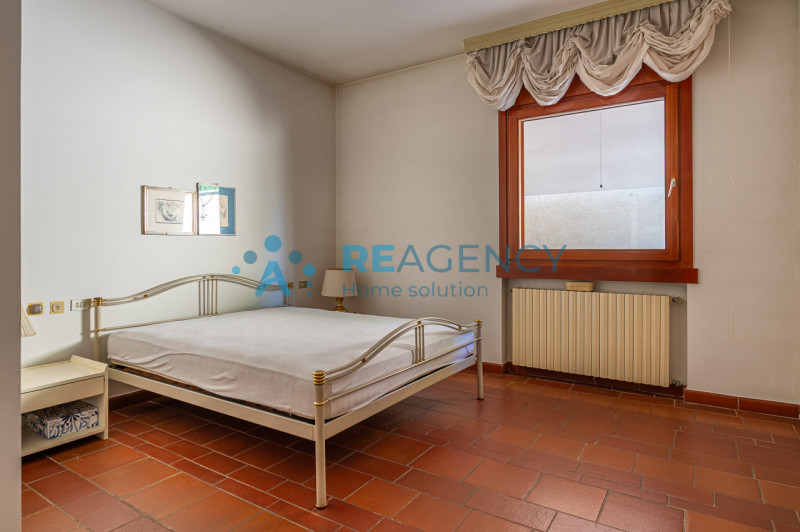 ARZIGNANO - Zona Castello

Siete una coppia o una famiglia di quattro persone? Desiderate vivere ...