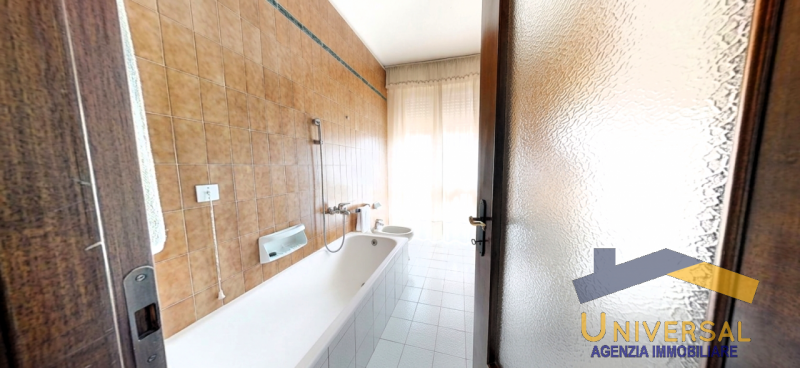 CAMPOSAMPIERO - Signorile appartamento dalle metrature introvabili, posizionato in una zona strat...