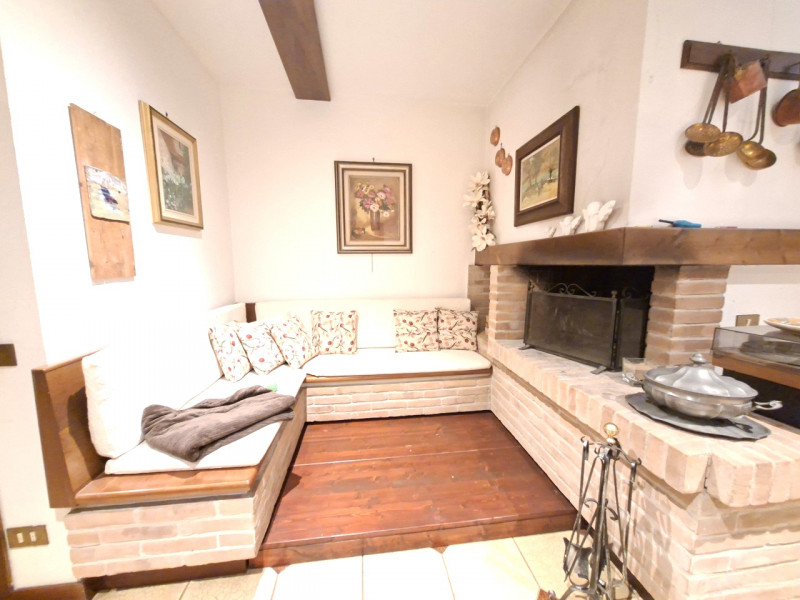 Nel cuore di Bresseo a San Biagio, una delle zone più richieste del Comune di Teolo per tranquill...