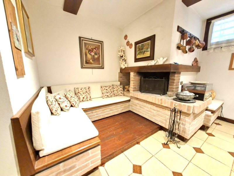 Nel cuore di Bresseo a San Biagio, una delle zone più richieste del Comune di Teolo per tranquill...