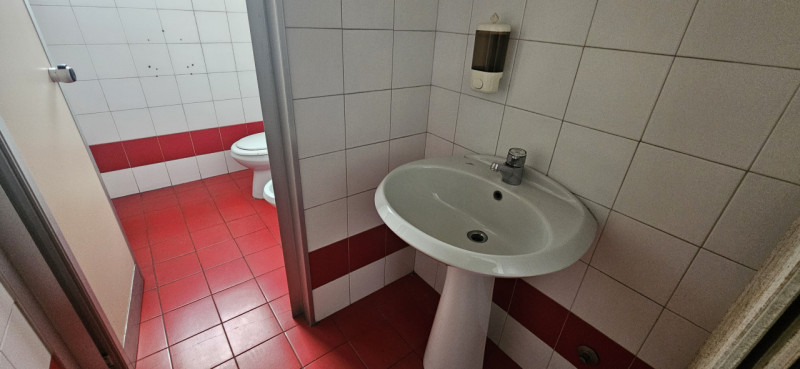 Riferimento per l'Agenzia VC1006 VIGONZA Perarolo - Zona Artigianale. Proponiamo in vendita un am...