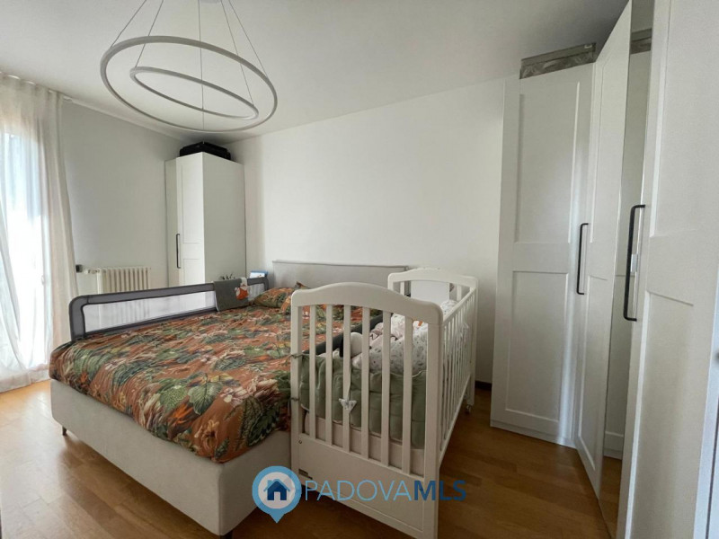 Immobile in esclusiva al Gruppo Padova MLS

Albignasego quartiere Lion: Proponiamo un interessant...