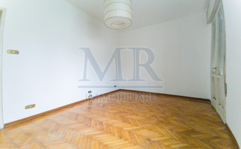 PADOVA - CITTA' GIARDINO
OTTIMO APPARTAMENTO CON SPAZI GENEROSI  - 3 CAMERE DA LETTO 

Nel cuore ...