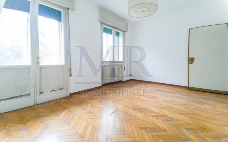 PADOVA - CITTA' GIARDINO
OTTIMO APPARTAMENTO CON SPAZI GENEROSI  - 3 CAMERE DA LETTO 

Nel cuore ...