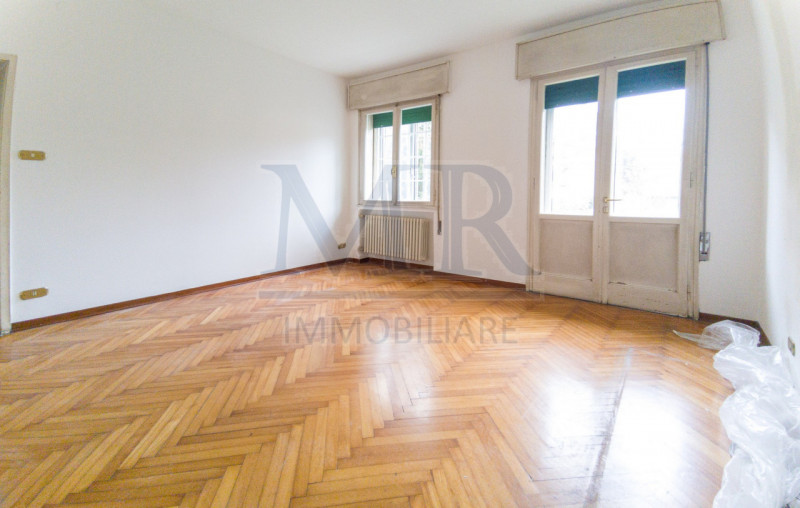 PADOVA - CITTA' GIARDINO
OTTIMO APPARTAMENTO CON SPAZI GENEROSI  - 3 CAMERE DA LETTO 

Nel cuore ...