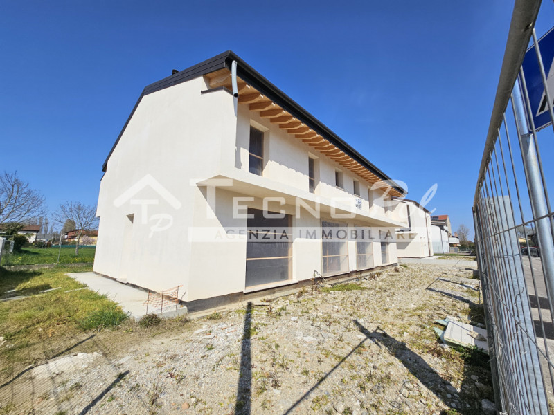 CAMPODARSEGO - Se quello che cerchi è l'indipendenza di una casa in contesto tranquillo ma ad una...