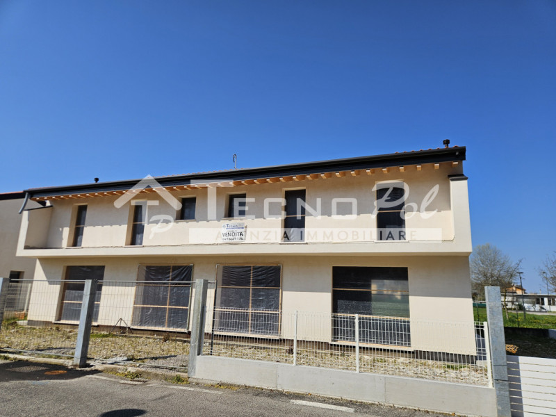 CAMPODARSEGO - Se quello che cerchi è l'indipendenza di una casa in contesto tranquillo ma ad una...