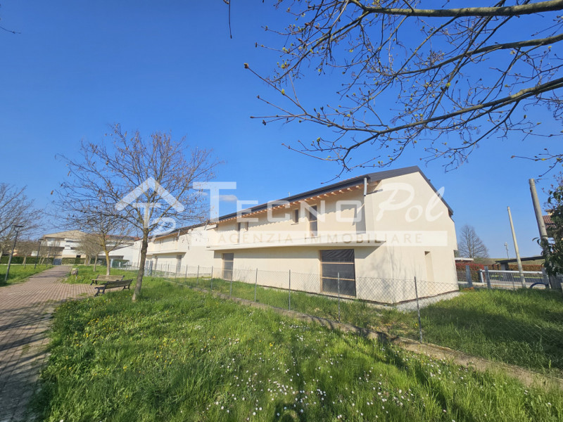 CAMPODARSEGO - Se quello che cerchi è l'indipendenza di una casa in contesto tranquillo ma ad una...