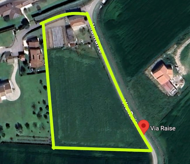 Proponiamo in vendita a Monselice, località Schiavonia, spaziosa casa singola con terreno agricol...