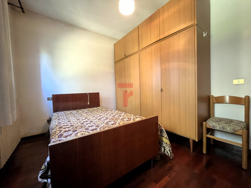 Nel Comune di Limena, in zona verdeggiante a due minuti dal centro paese, proponiamo in vendita u...