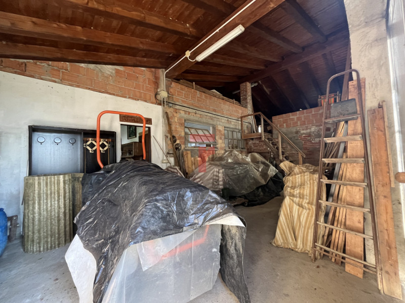 Nel Comune di Limena, in zona verdeggiante a due minuti dal centro paese, proponiamo in vendita u...