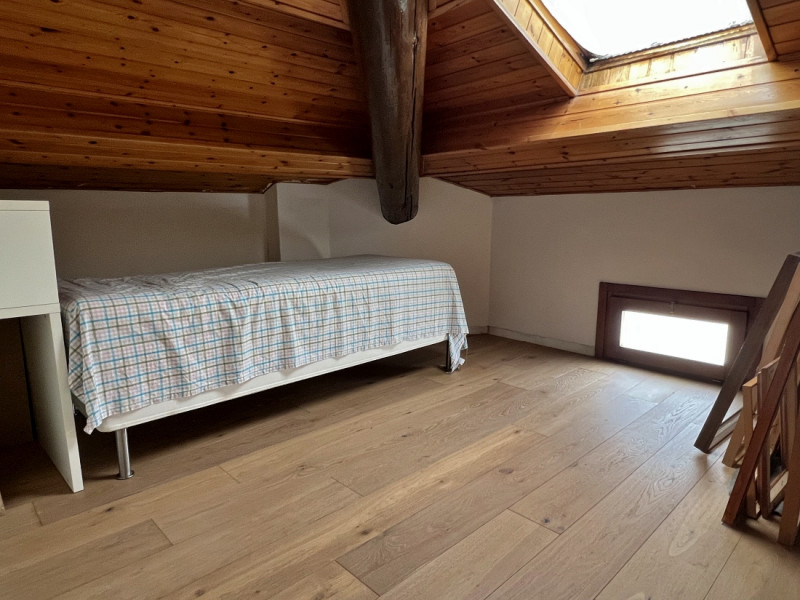 APPARTAMENTO SU 2 LIVELLI PARZIALMENTE RISTRUTTURATO IN VENDITA A VICENZA OVEST - RIF. 8375 
Nel ...