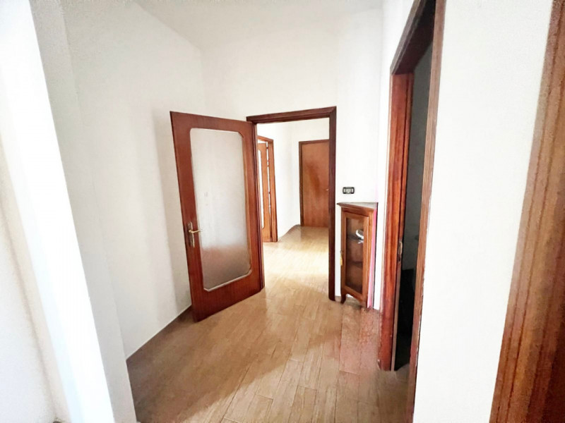 (Per INFO Cristina 3389226442) Situato nel cuore del quartiere San Domenico, a Selvazzano Dentro,...