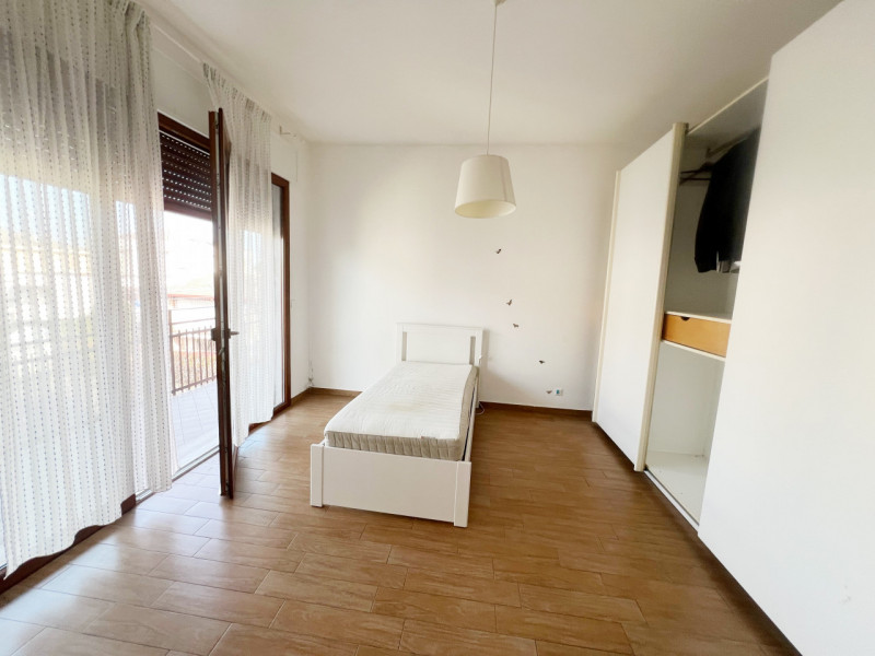 (Per INFO Cristina 3389226442) Situato nel cuore del quartiere San Domenico, a Selvazzano Dentro,...