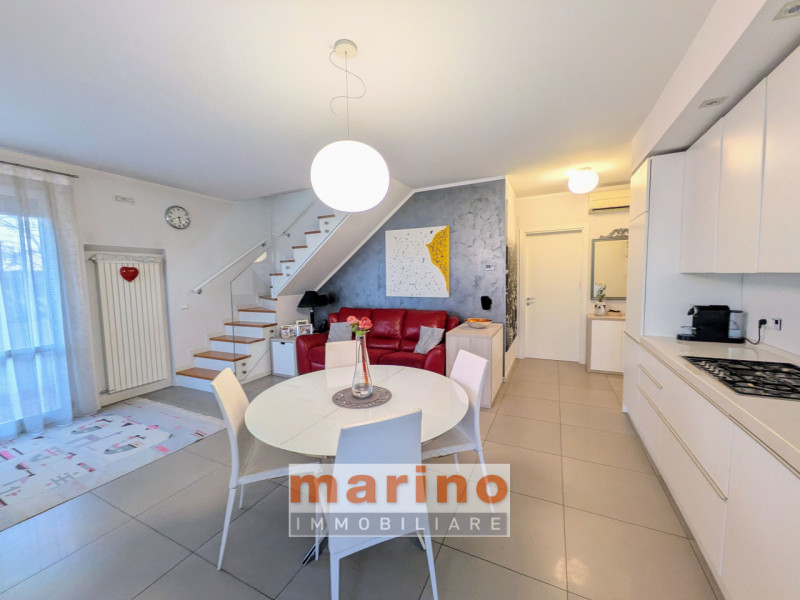 VILLATORA DI SAONARA, laterale di Via Zago, in zona comoda ai servizi, alla viabilità, ai mezzi p...