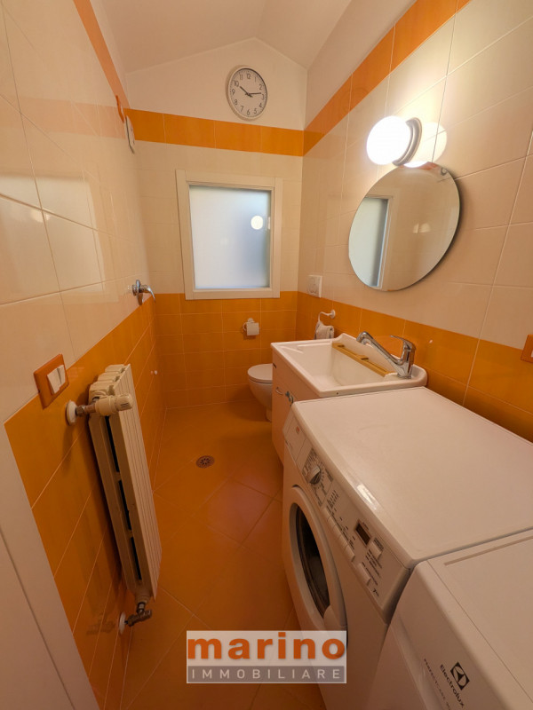 VILLATORA DI SAONARA, laterale di Via Zago, in zona comoda ai servizi, alla viabilità, ai mezzi p...