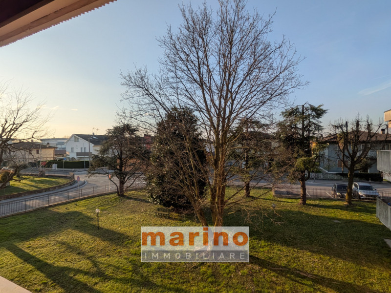 VILLATORA DI SAONARA, laterale di Via Zago, in zona comoda ai servizi, alla viabilità, ai mezzi p...