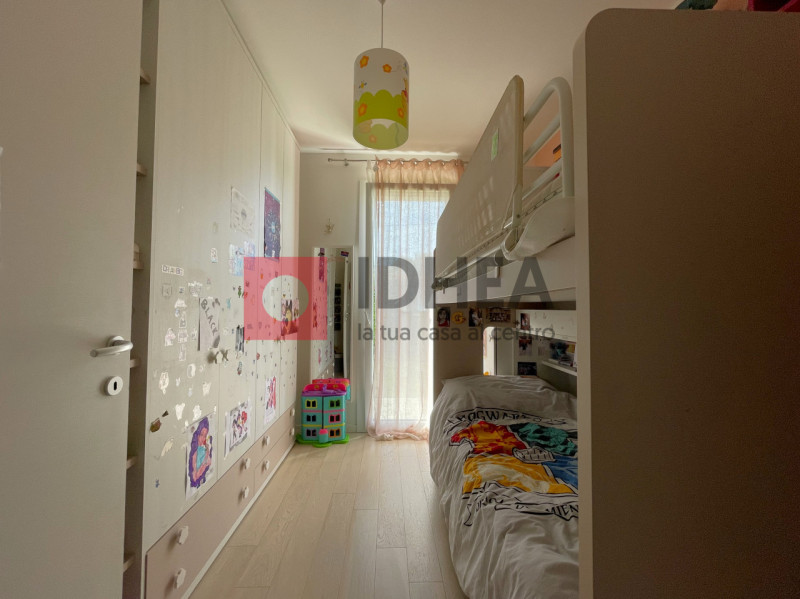In una tranquilla zona residenziale nel cuore di Roncade, proponiamo in vendita appartamento tric...