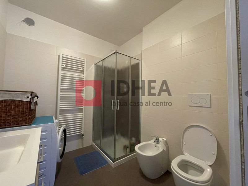 In una tranquilla zona residenziale nel cuore di Roncade, proponiamo in vendita appartamento tric...