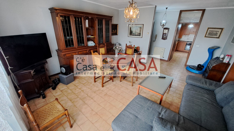 MEJANIGA Zona altamente servita, l’agenzia C’è Casa e CASA vi invita a prendere visione di un app...