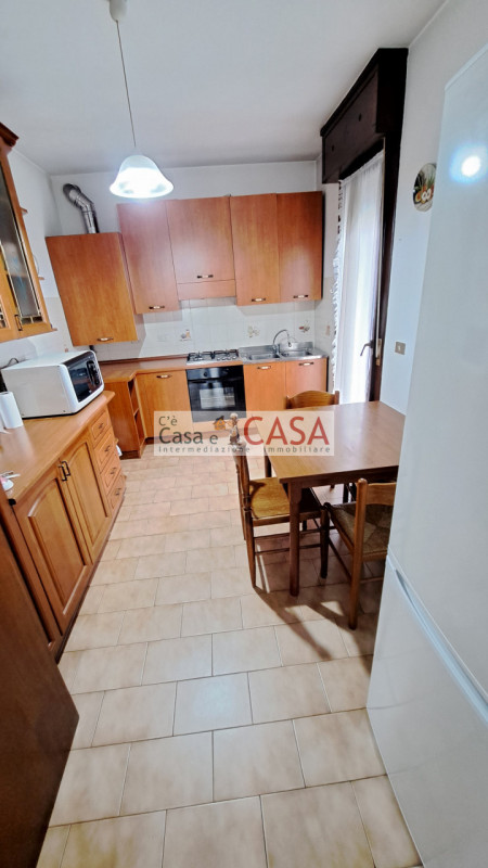 MEJANIGA Zona altamente servita, l’agenzia C’è Casa e CASA vi invita a prendere visione di un app...