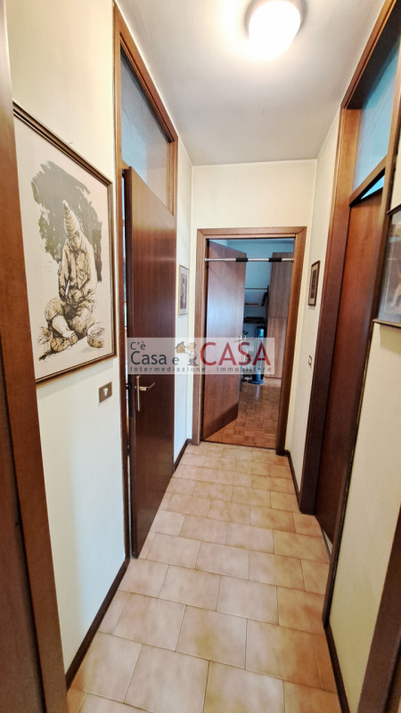 MEJANIGA Zona altamente servita, l’agenzia C’è Casa e CASA vi invita a prendere visione di un app...