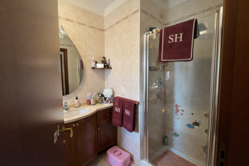 Scopri il tuo nuovo rifugio nel cuore della tranquilla zona di Murelle, a Villanova di Camposampi...