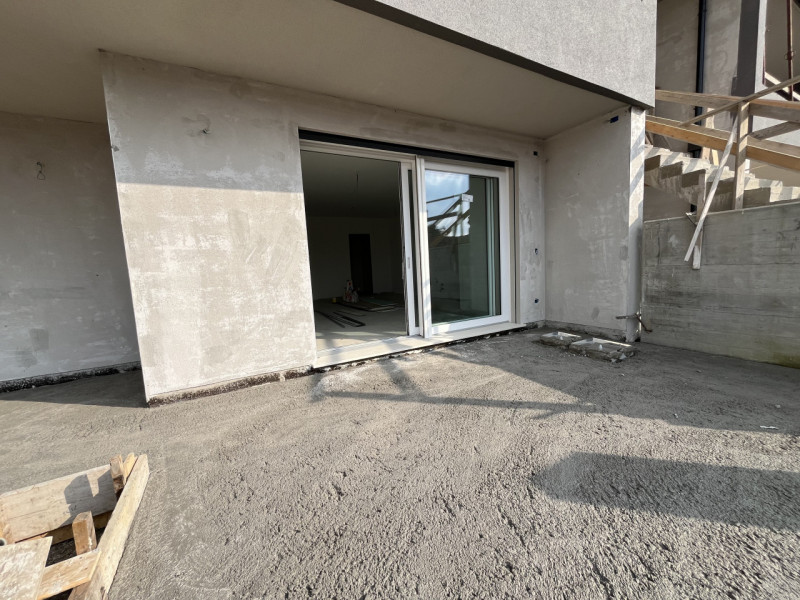 Spazi grandi per vivere meglio: appartamento con giardino privato di 180 mq e garage collegato al...