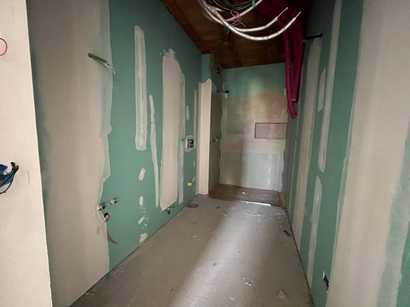 Spazi grandi per vivere meglio: appartamento con giardino privato di 180 mq e garage collegato al...