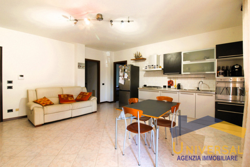 VIGONZA - Fraz. Codiverno - In quartiere residenziale lontano da traffico e rumori, ma al contemp...