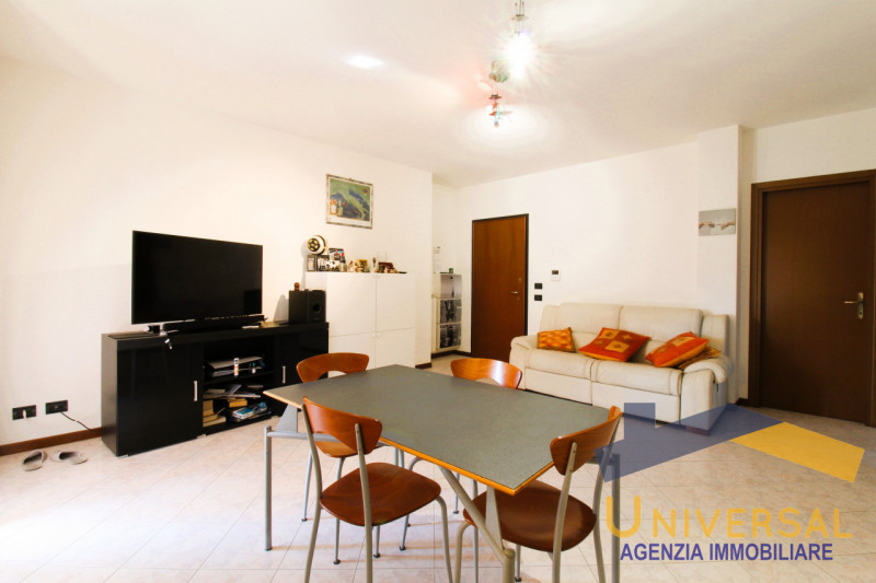 VIGONZA - Fraz. Codiverno - In quartiere residenziale lontano da traffico e rumori, ma al contemp...