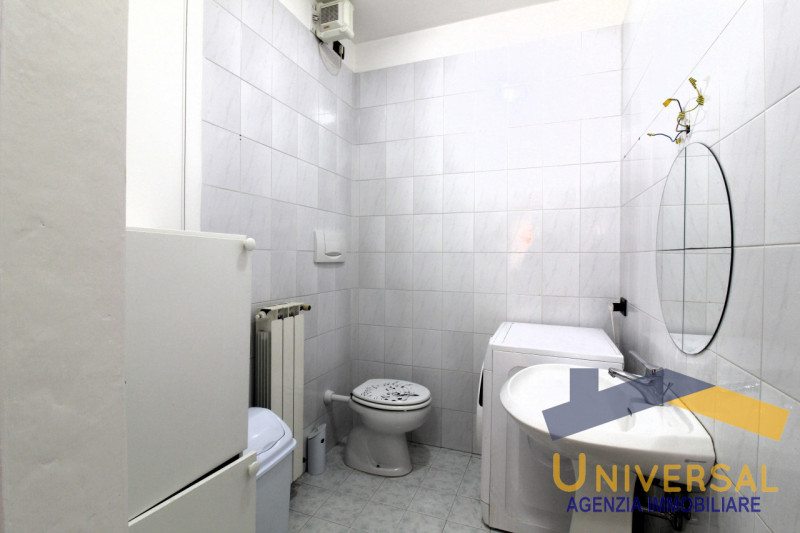 VIGONZA - Fraz. Codiverno - In quartiere residenziale lontano da traffico e rumori, ma al contemp...