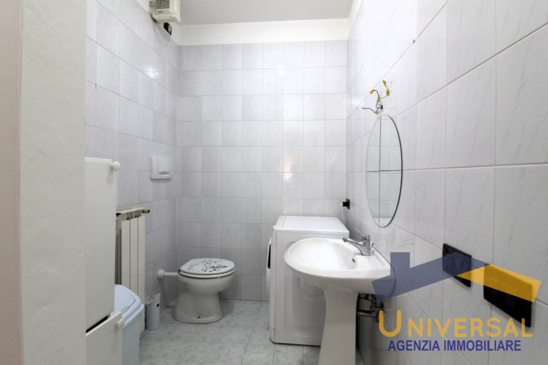 VIGONZA - Fraz. Codiverno - In quartiere residenziale lontano da traffico e rumori, ma al contemp...