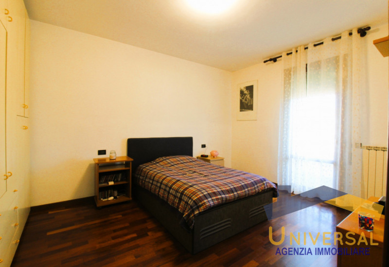 VIGONZA - Fraz. Codiverno - In quartiere residenziale lontano da traffico e rumori, ma al contemp...