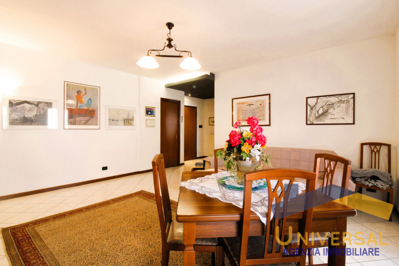 Cadoneghe – Nel cuore di Cadoneghe vecchia a pochi passi dai principali servizi, quali scuole , s...