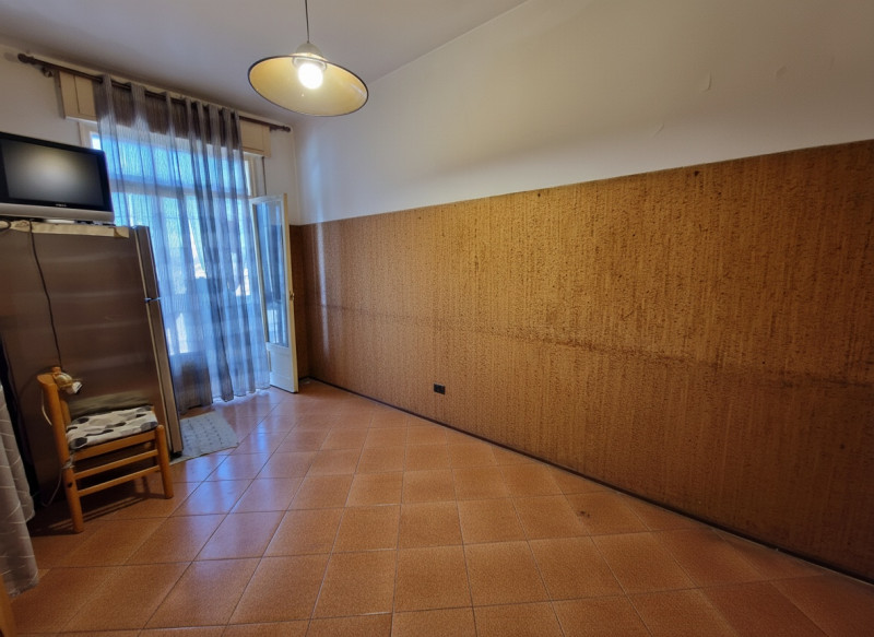 Abano Terme, zona centralissima a pochi passi dal centro. Appartamento al terzo ed ultimo piano (...