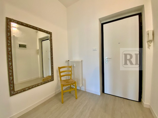 In una delle zone più tranquille e residenziali di Mandria, nel Comune di Padova, proponiamo in v...