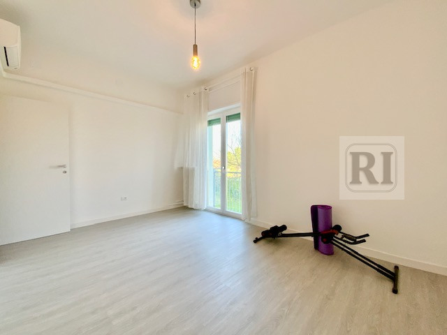 In una delle zone più tranquille e residenziali di Mandria, nel Comune di Padova, proponiamo in v...
