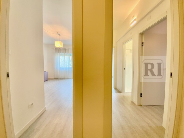 In una delle zone più tranquille e residenziali di Mandria, nel Comune di Padova, proponiamo in v...