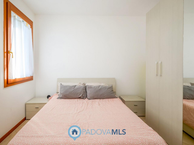 Immobile in esclusiva al Gruppo Padova MLS
In una delle zone residenziali più tranquille e richie...