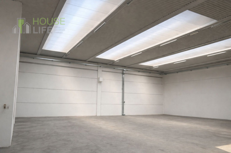 CARRE' - Z.I: CAPANNONE ARTIGIANALE - INDUSTRIALE di circa mq 800 circa H 6.00 mt sotto trave, co...