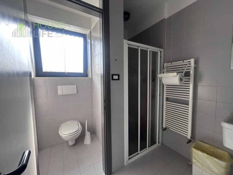 CARRE' - Z.I: CAPANNONE ARTIGIANALE - INDUSTRIALE di circa mq 800 circa H 6.00 mt sotto trave, co...